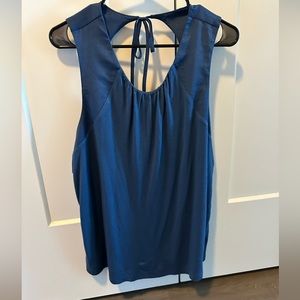 banana republic tie back sleeveless blouse blue large